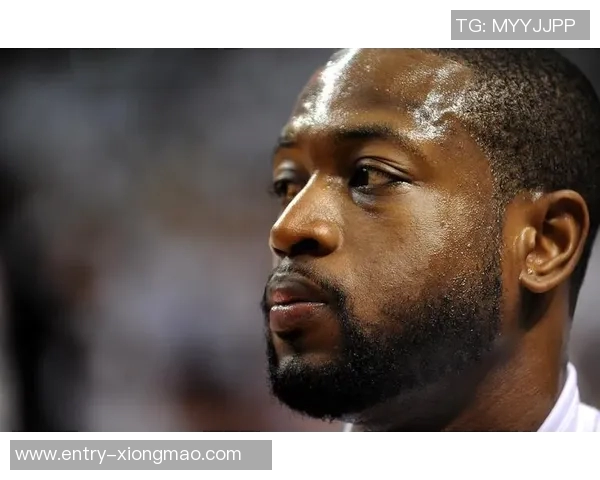 布克生涯30分场次追平韦德但出场次数仍落后354场数据分析