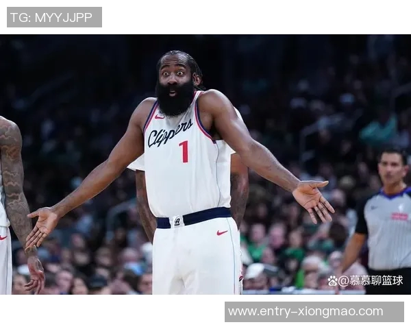 哈登称赞火箭重建成效显著KD与新星们展现出色表现