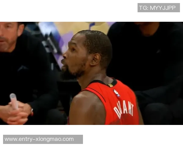 杜兰特分析两战爵士差异强调减少失误与三分防守不足